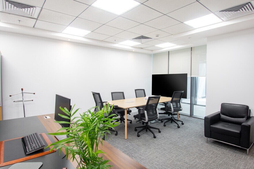 More Photos Of 385 Palm Coast Pky SW, Palm Coast Coworking Space