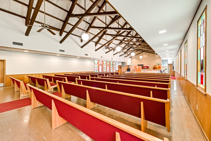 More Photos Of 4633 Wichita St, Fort Worth Religious Facility For Lease