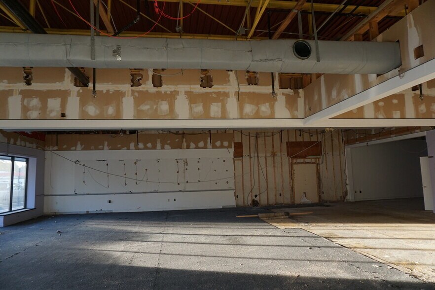 More Photos Of 220-228 Columbia Rd, Hanover Unknown For Lease