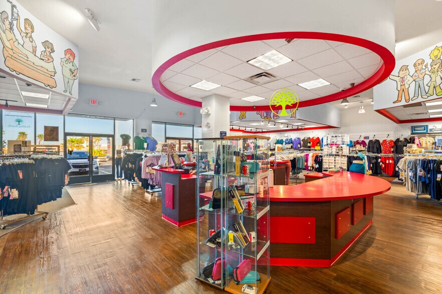 More Photos Of 6007-6045 S Rainbow Blvd, Las Vegas Unknown For Lease