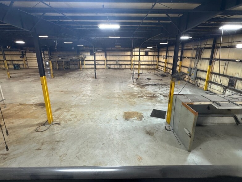 More Photos Of 912 Pittsburgh Rd, Butler Unknown For Lease