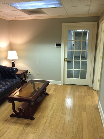 More Photos Of 4243 Dunwoody Club Dr, Dunwoody Office For Lease