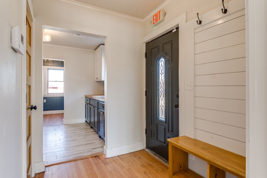 More Photos Of 608 E Eubanks St, Oklahoma City Office For Sale