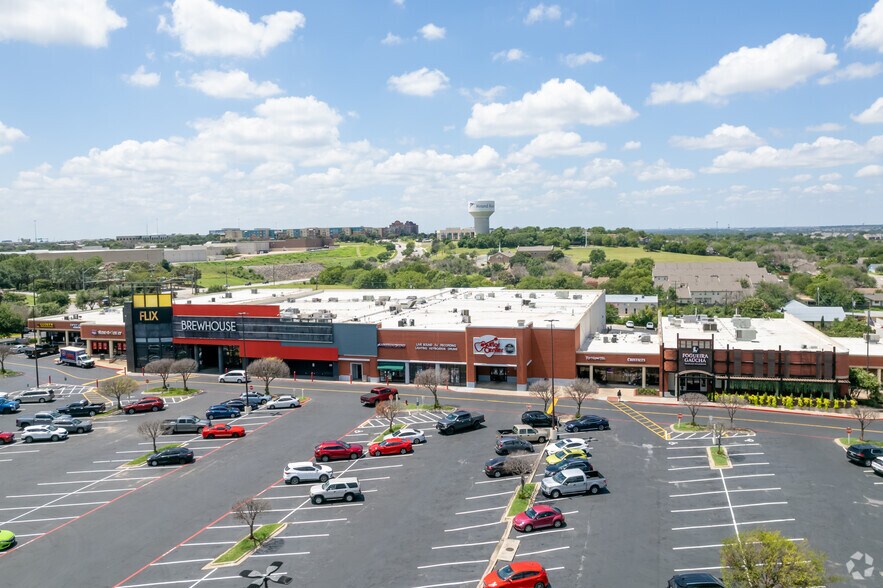 More Photos Of 2000 I-35 S, Round Rock Unknown For Lease