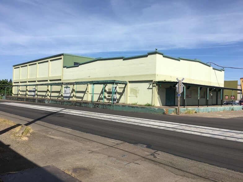 Primary Photo Of 900-910 Front St NE, Salem Warehouse For Sale