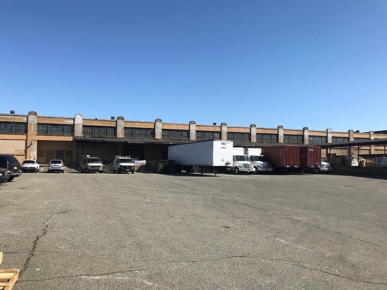 More Photos Of 254 Elizabeth Ave, Newark Warehouse For Lease