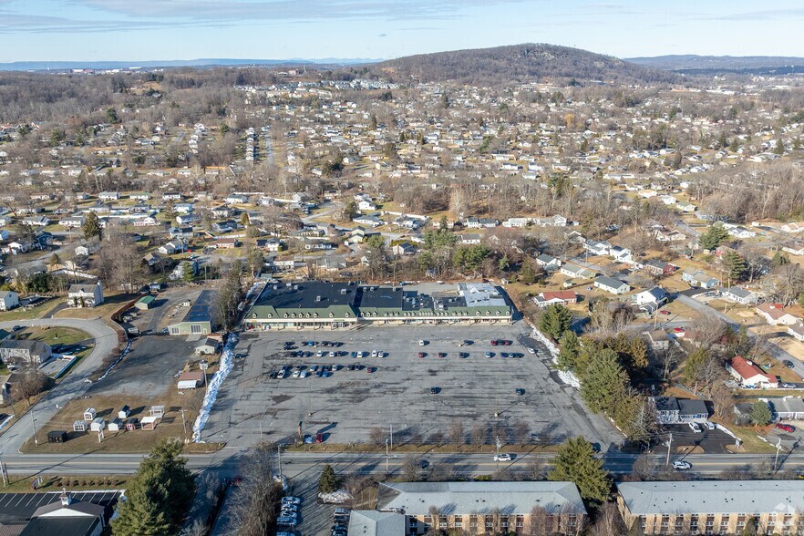 More Photos Of 426-436 Blooming Grove Tpke, New Windsor Township Unknown For Lease