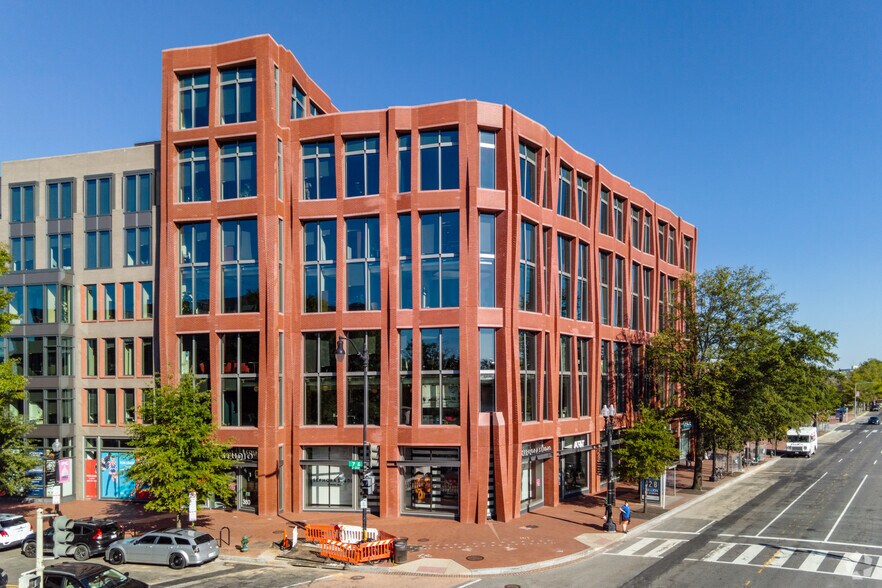More Photos Of 700 Pennsylvania Ave SE, Washington Office For Lease