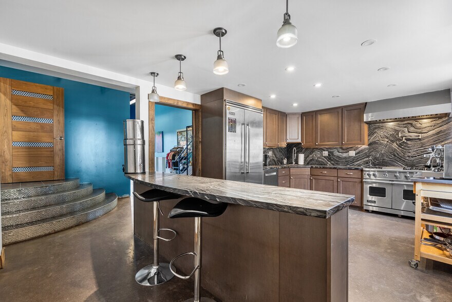 More Photos Of 30735 Bryant Dr, Evergreen Warehouse For Sale