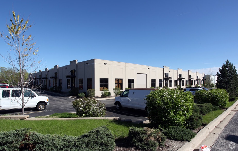 More Photos Of 7320 S Madison St, Willowbrook Flex For Sale