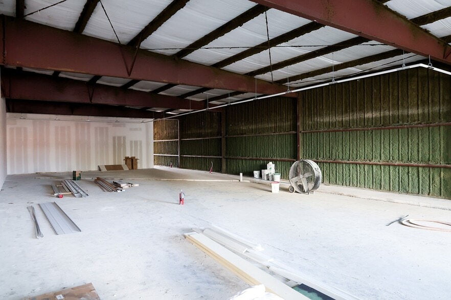 More Photos Of 311 W Main St, Murfreesboro Office Residential For Lease