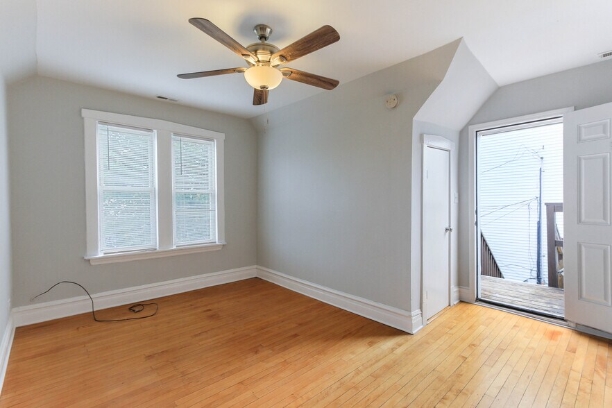 More Photos Of 6046 W Giddings, Chicago Apartments For Sale