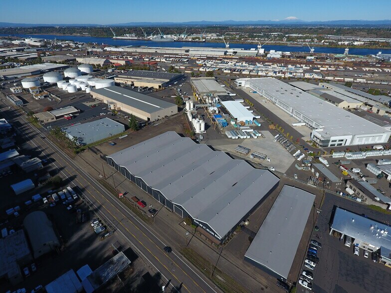 More Photos Of 3340 NW St Helens Rd, Portland Warehouse For Lease