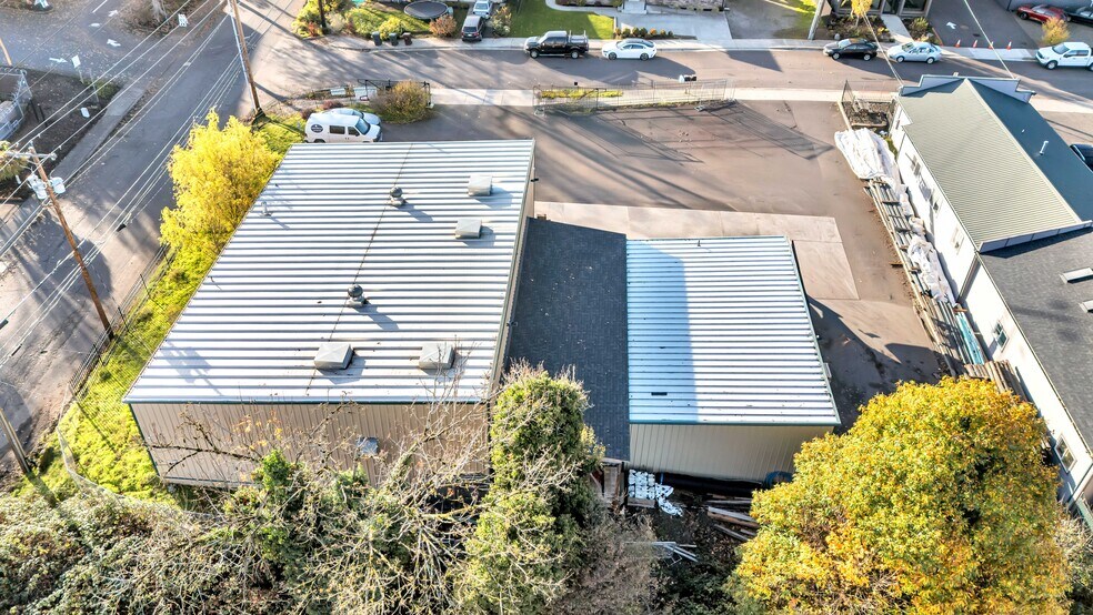 More Photos Of 15464 SE 94th Ave, Clackamas Industrial For Sale