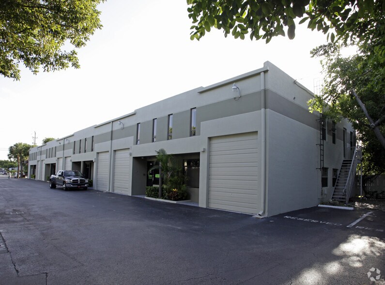 Primary Photo Of 7100-7120 SW 47th St, Miami Warehouse For Lease