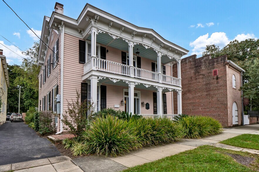 More Photos Of 12 N 5th Ave, Wilmington Office Residential For Sale