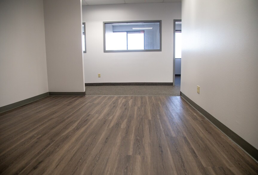 More Photos Of 7001 Boulevard 26, North Richland Hills Office For Lease