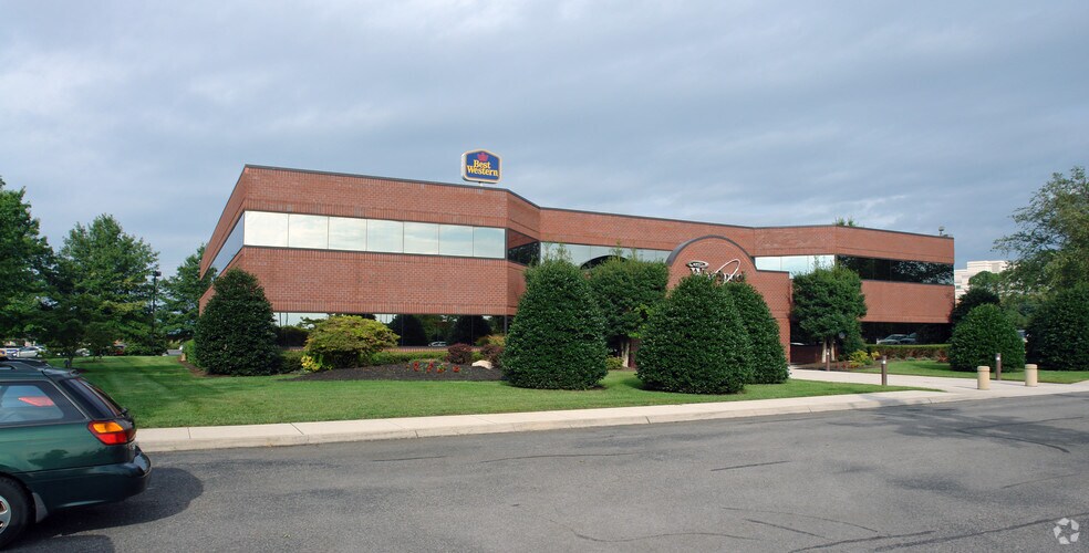 Primary Photo Of 412 N Peters Rd, Knoxville Office For Lease