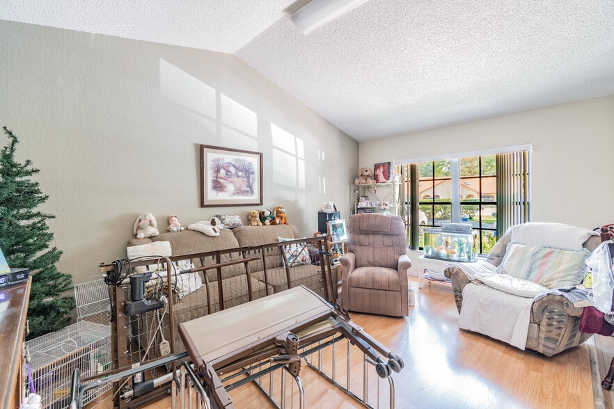 More Photos Of 4407 Millwood Rd, Spring Hill Assisted Living For Sale