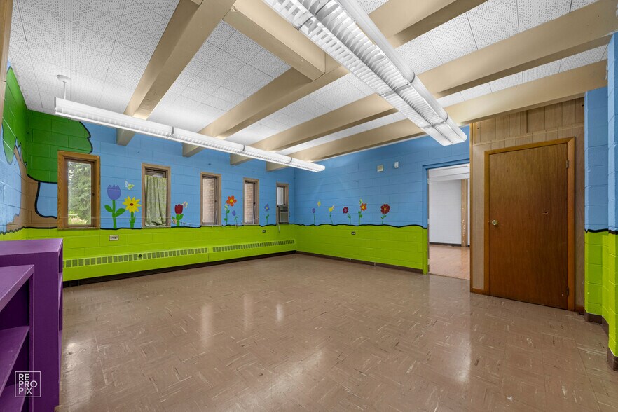 More Photos Of 3600 W 79th St, Chicago Religious Facility For Sale