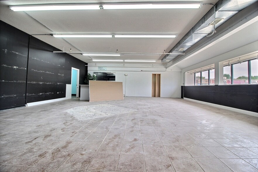 More Photos Of 267 Post Rd, Westerly General Retail For Lease