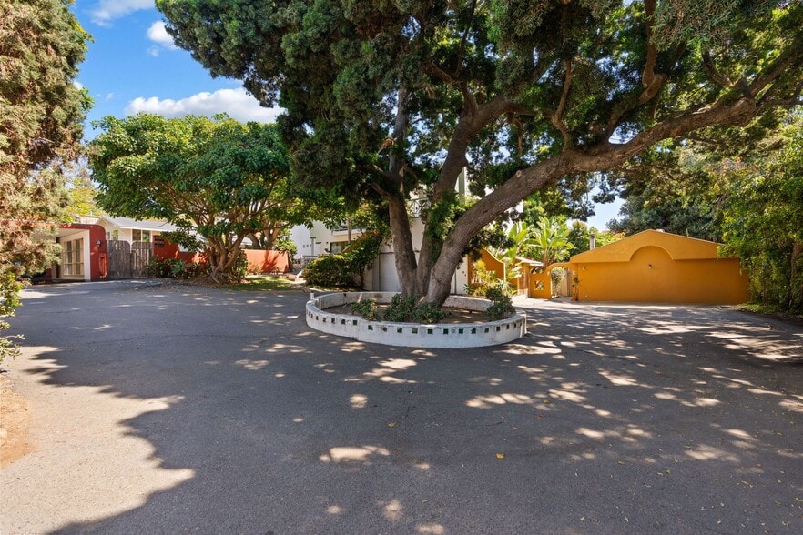 More Photos Of 273 Hillcrest Dr, Encinitas Apartments For Sale