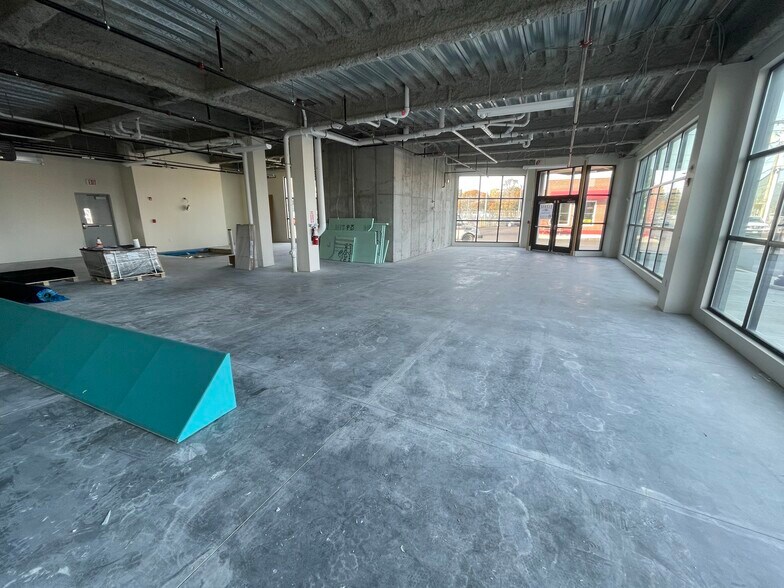 More Photos Of 180 Kennebec St, Portland Apartments For Lease