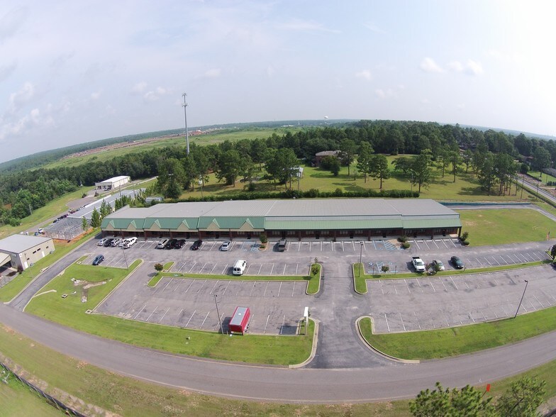 More Photos Of 7856 Westside Park Dr, Mobile Office For Sale