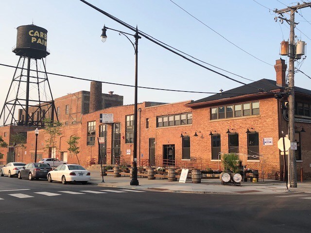 More Photos Of 1410-1440 N Kingsbury St, Chicago Manufacturing For Lease