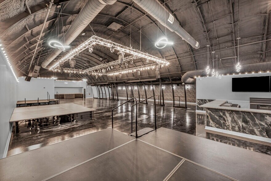 More Photos Of 1025 E Fifth Ave, Columbus Warehouse For Lease