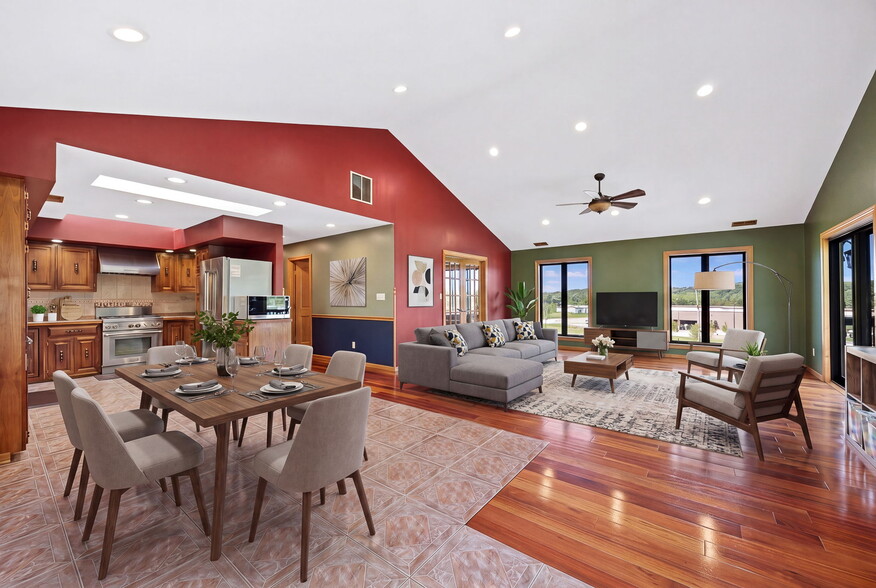 More Photos Of 12820 Main St, Lemont Showroom For Sale