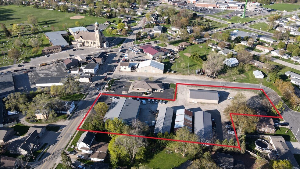 More Photos Of N4125 County Rd E, Kaukauna General Retail For Lease