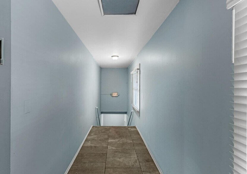 More Photos Of 1320 Parrett St, Evansville Apartments For Sale
