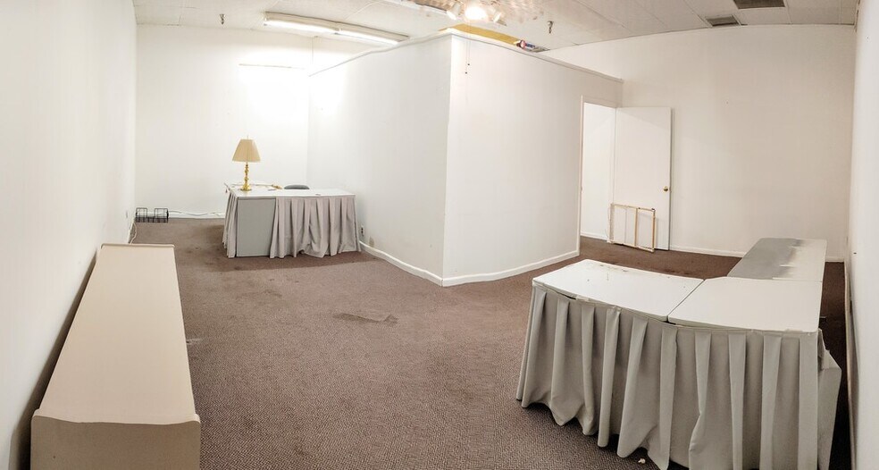 More Photos Of 816 Manatee Ave E, Bradenton General Retail For Lease