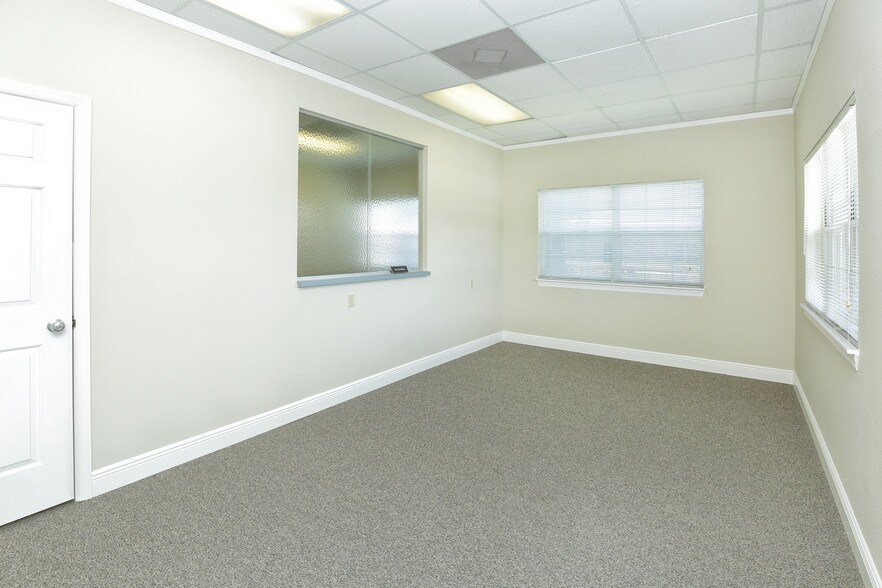 More Photos Of 501 E Oak St, Kissimmee Medical For Sale