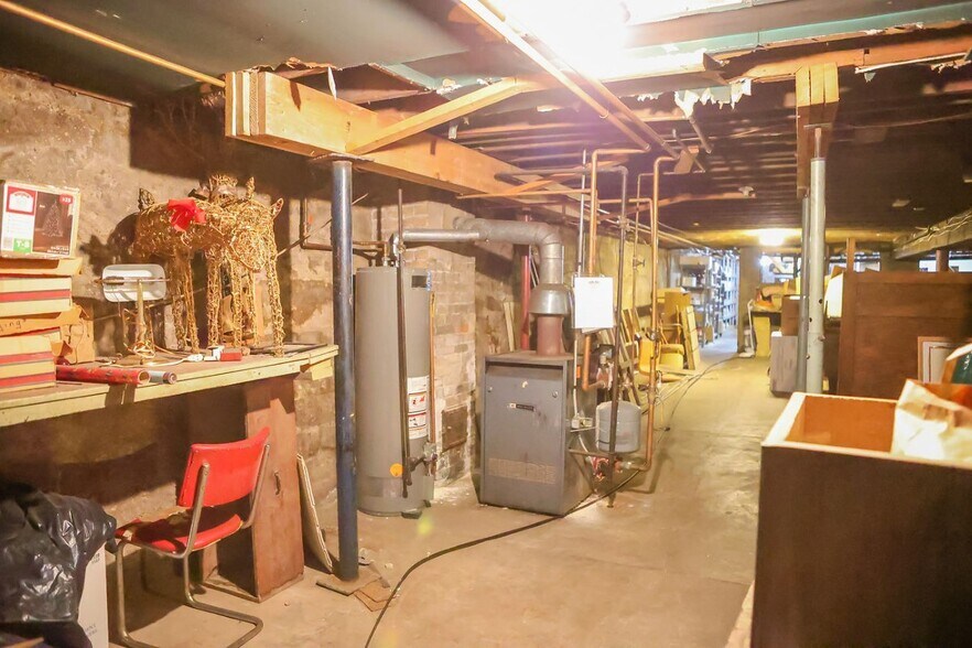 More Photos Of 616 Main St, Norway Restaurant For Sale