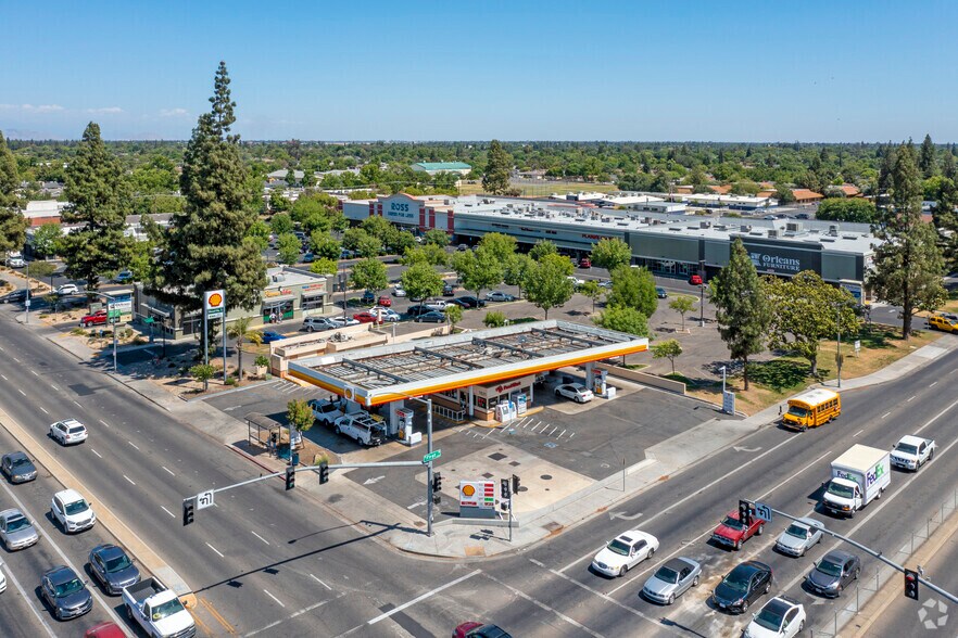 More Photos Of 1029-1077 E Shaw, Fresno Unknown For Lease