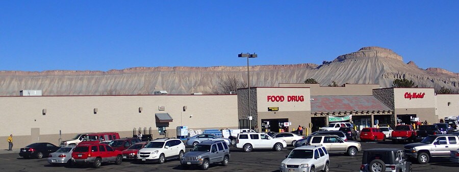 More Photos Of 569 32 Rd, Clifton Unknown For Lease