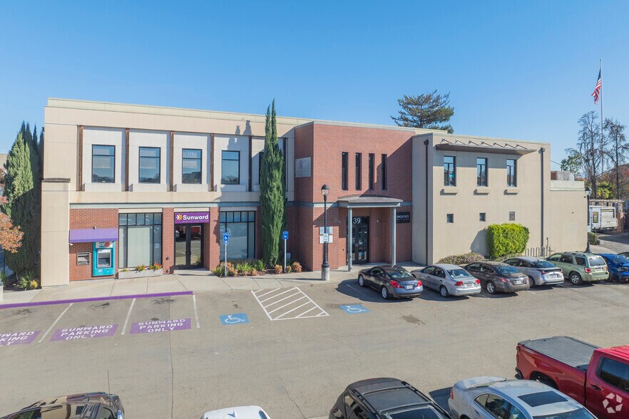 More Photos Of 39-101 S Livermore Ave, Livermore Office For Lease