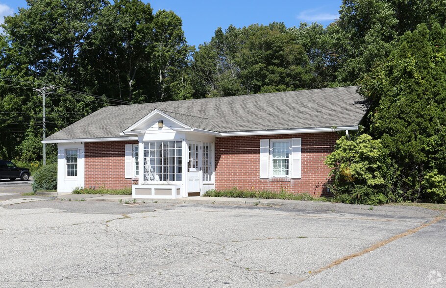 Primary Photo Of 650 Middle Tpke, Storrs Mansfield Freestanding For Lease