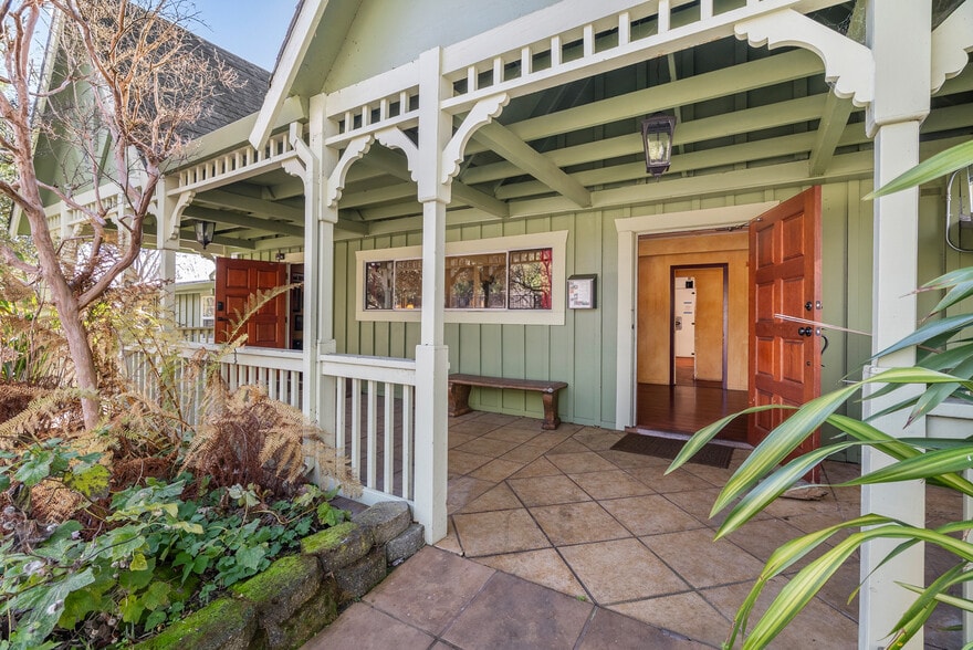 More Photos Of 5186 Gravenstein Hwy S, Sebastopol Restaurant For Sale