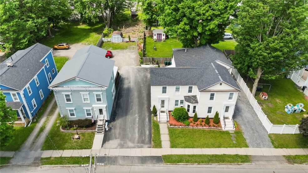 Primary Photo Of 63 Silver St, Norwich Apartments For Sale