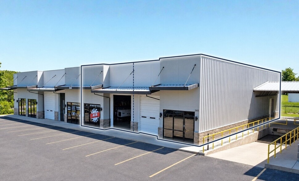 More Photos Of 2605 W Storage Parkway Rd, Rogers Flex For Lease