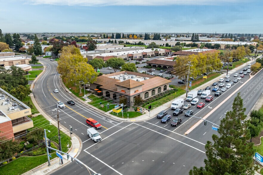 More Photos Of 2901 Sunrise Blvd, Rancho Cordova Unknown For Lease