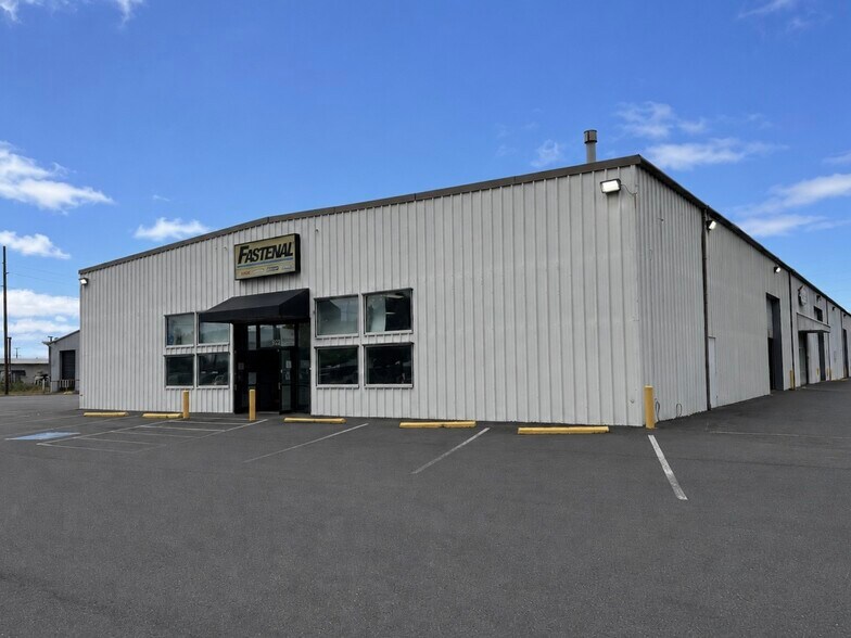 Primary Photo Of 902 Industrial Way, Longview Warehouse For Sale