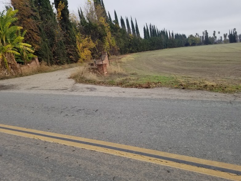 More Photos Of Road 152 & Mineral King Avenue, Visalia Land For Sale
