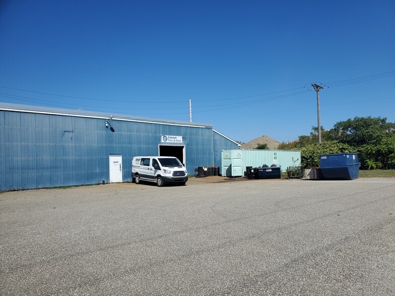 More Photos Of 1600 Cranberry St, Erie Warehouse For Sale