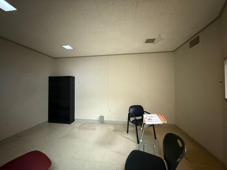 More Photos Of 1704 S Custer Rd, Monroe Medical For Sale