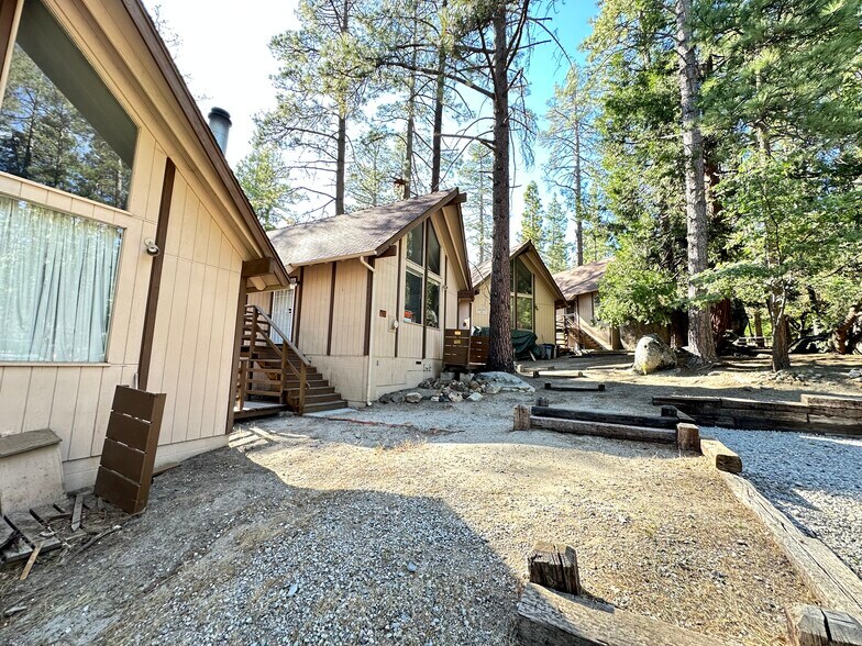 More Photos Of 26305 Delano Dr, Idyllwild-Pine Cove Apartments For Sale