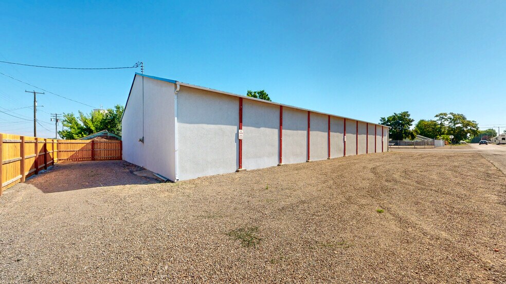 More Photos Of 288 Main St S, Hansen Warehouse For Lease